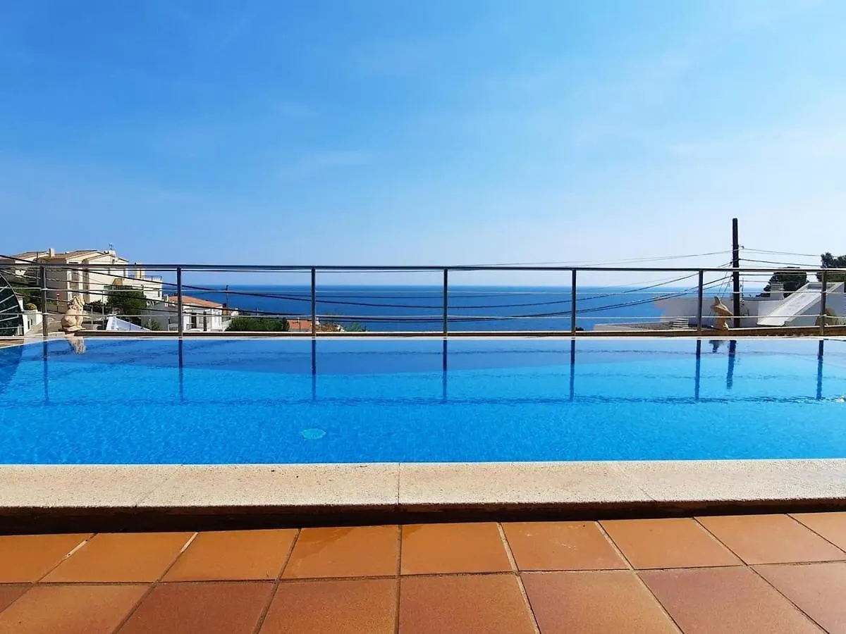 Apartamento Familiar Con Piscina, Jardin Y Terrazas - Llanca - Es-170-22 Spain